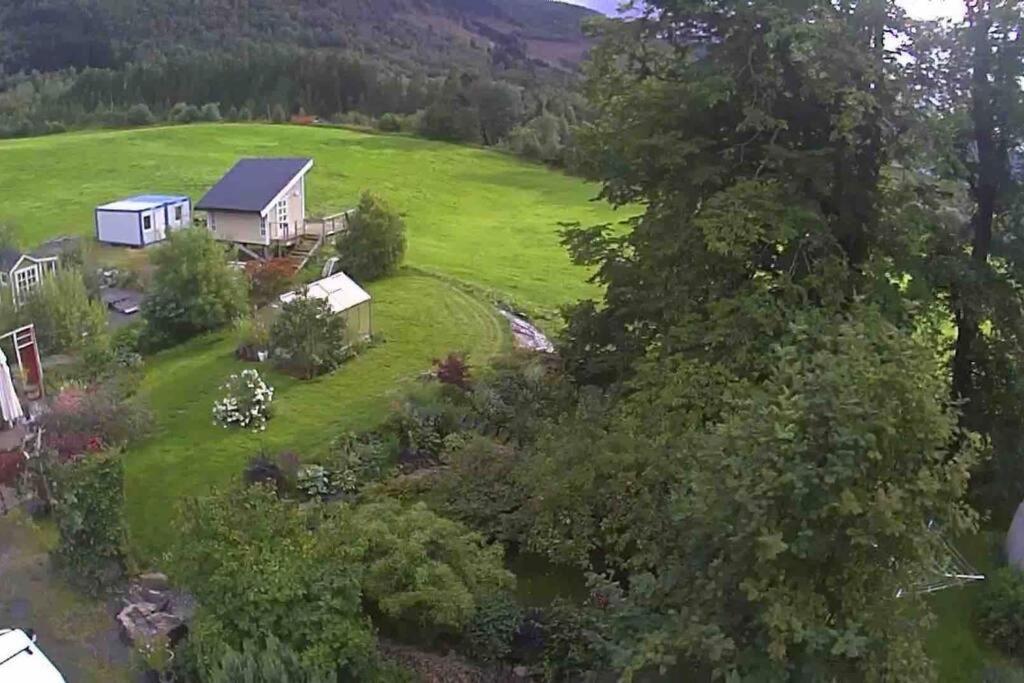 Minihus Med Drommeutsikt Til Sunnmorsalpene Apartman Aure  Kültér fotó